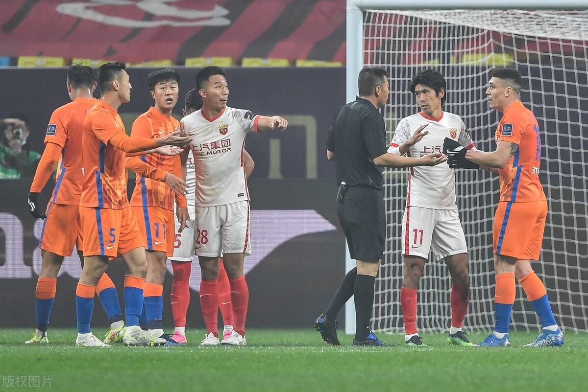 上港憾负朝鲜战果，卫冕冠军隐患频现