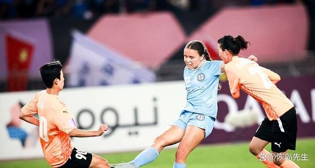 日本女足队教练宣布离职,球队寻找新帅 日本女足队教练宣布离职,球队寻找新帅