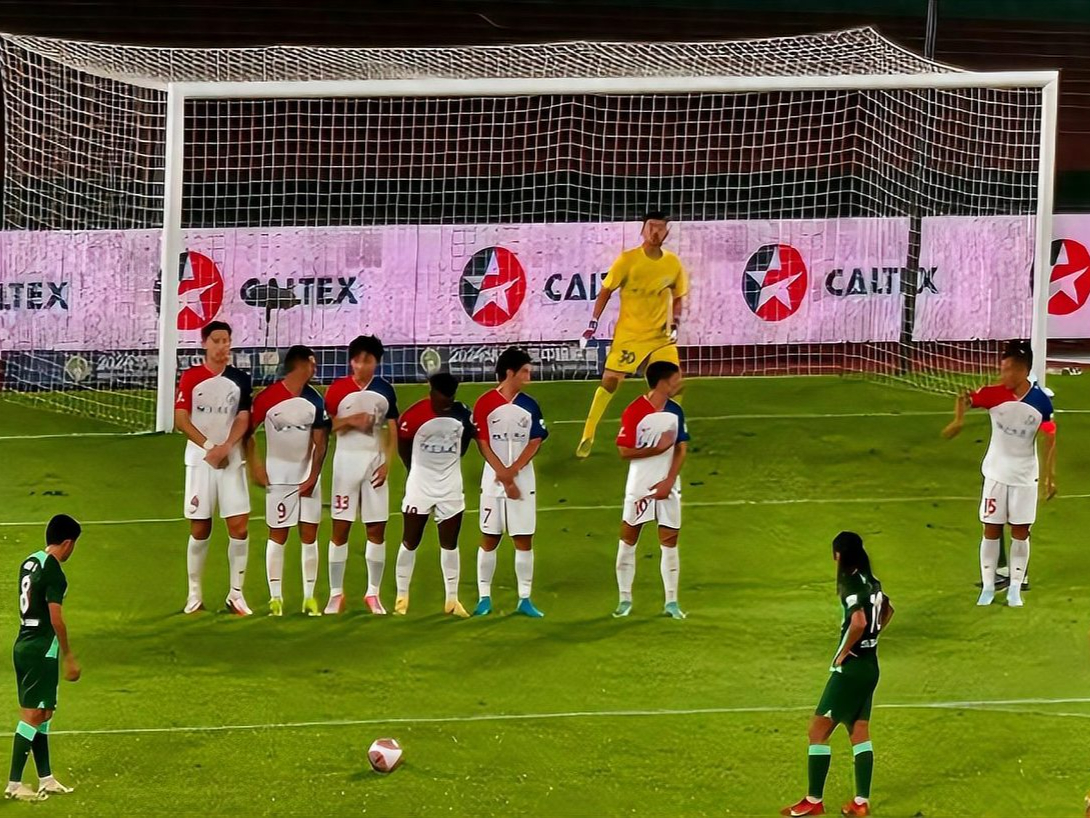 中国足球联赛冲刺阶段球队之间的火花对决