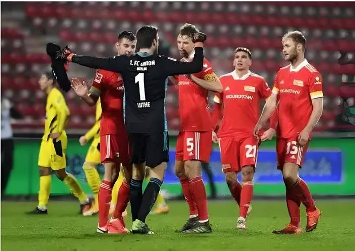 柏林联队客场逼平对手，表现稳定的简单介绍