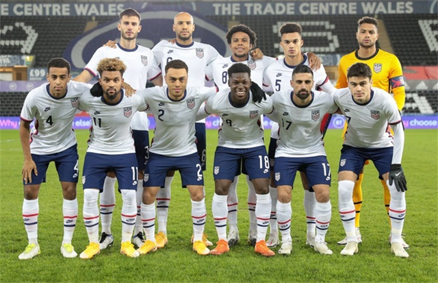 美国队在国际足球比赛中取得胜利 美国队在国际足球比赛中取得胜利