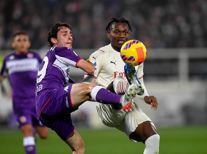 佛罗伦萨中场技艺超群，成为球队进攻核心的简单介绍