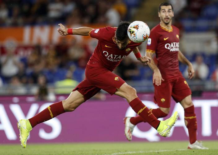 佛罗伦萨中场技艺超群，成为球队进攻核心的简单介绍