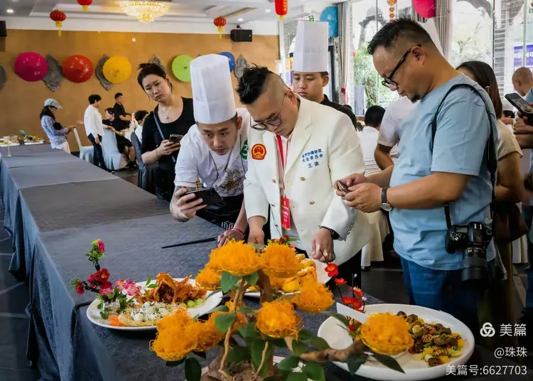 精湛技艺展示无限风采，观众赞不绝口